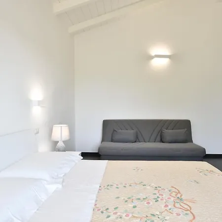 Sa Omu Bianca Penzion