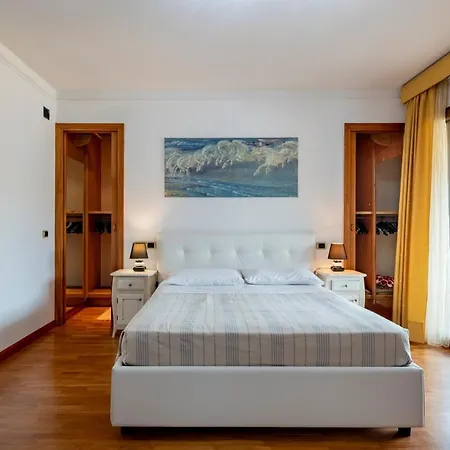 Guest house Sa Omu Bianca *