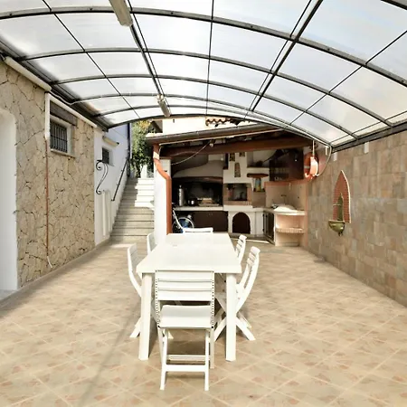 Guest house Sa Omu Bianca *